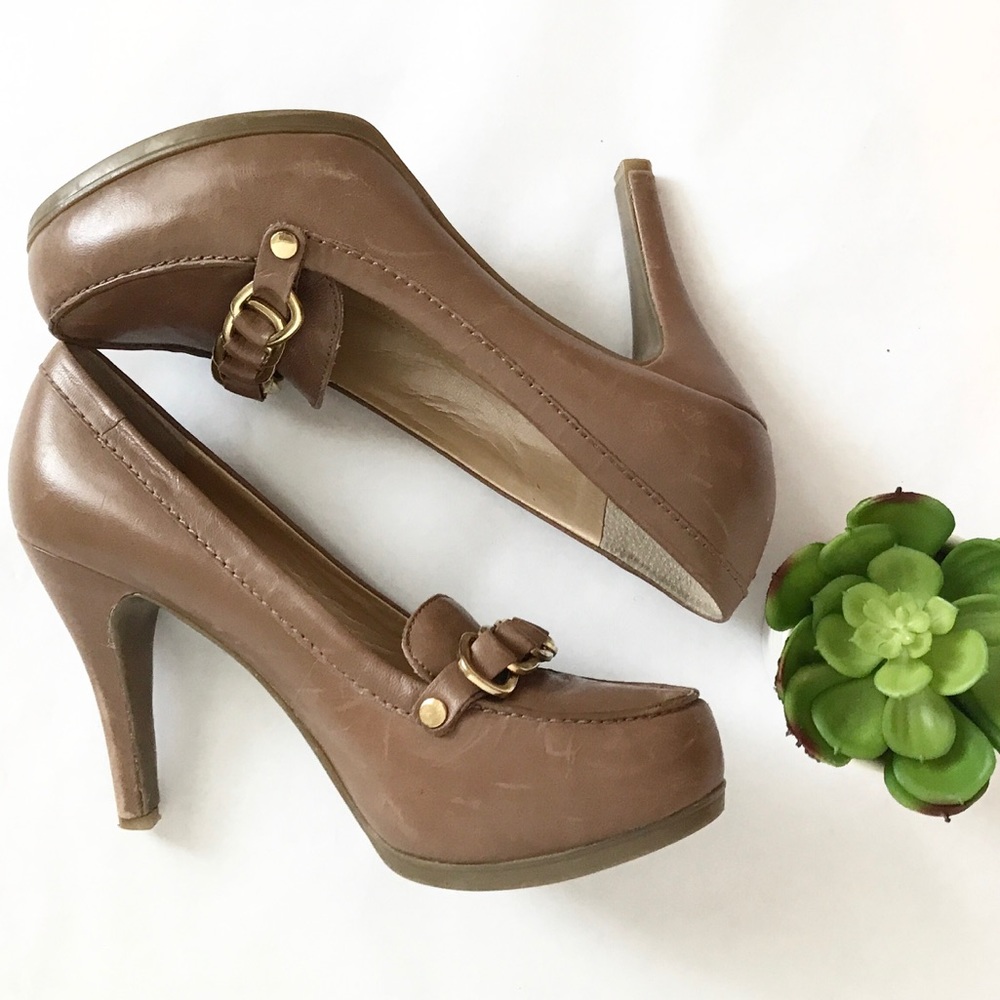 Marc Fisher Taupe Loafer Style Heels Size 7M